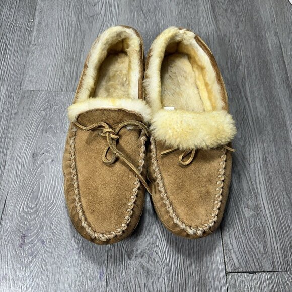 LL BEAN WICKED GOOD Men\'s Sz 12  Shearling Moccasin Slippers Brown